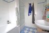 Reihenendhaus in ruhiger Lage mit TOP-Infrastruktur in München-Moosach - und Dusche